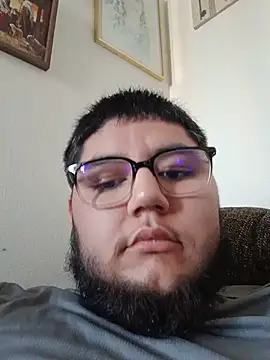 Snapshot of Bigdaddy-Marc chatting on 05/17/26, 12:32 Bigdaddy-Marc online show from 05/17/26, 12:32