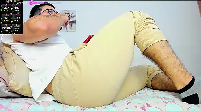 Snapshot of jeyco_santino chatting on 03/11/25, 02:42 jeyco santino online show from 03/11/25, 02:42