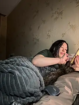 Snapshot of Naughtbaby_2025 chatting on 10/29/25, 01:48 Naughtbaby 2025 online show from 10/29/25, 01:48