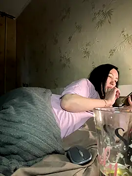 Snapshot of Naughtbaby_2025 chatting on 10/23/25, 02:38 Naughtbaby 2025 online show from 10/23/25, 02:38