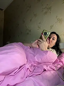 Naughtbaby 2025 online show from 02/10/26, 01:48