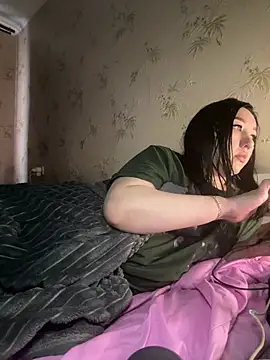 Naughtbaby 2025 online show from 02/01/26, 07:17