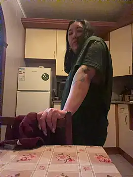 Naughtbaby 2025 online show from 04/28/26, 02:10