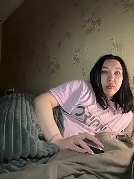 Snapshot of Naughtbaby_2025 chatting on 10/25/25, 02:55 Naughtbaby 2025 online show from 10/25/25, 02:55