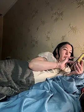 Snapshot of Naughtbaby_2025 chatting on 11/27/25, 04:29 Naughtbaby 2025 online show from 11/27/25, 04:29