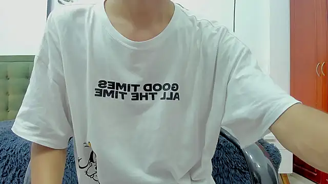 Johann sex online show from 11/21/25, 04:28