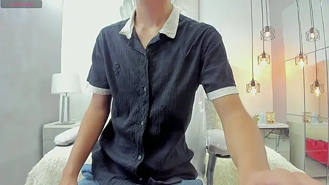 Snapshot of Johann_sex chatting on 06/25/26, 06:35 Johann sex online show from 06/25/26, 06:35