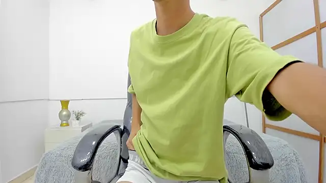Snapshot of Johann_sex chatting on 09/10/25, 03:55 Johann sex online show from 09/10/25, 03:55