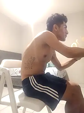 LeonRoots online show from 11/04/25, 05:00