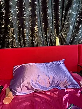 Siena Amaris online show from 02/04/26, 08:31