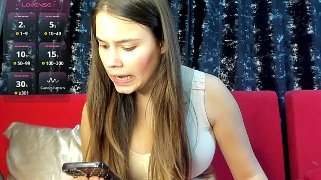 Siena Amaris online show from 11/18/25, 09:12