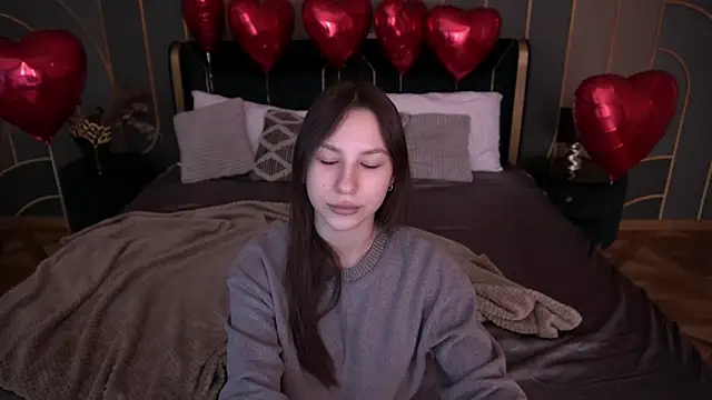 Snapshot of PaigePrado chatting on 02/11/26, 06:35 PaigePrado online show from 02/11/26, 06:35