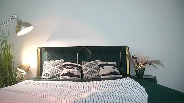 PaigePrado online show from 06/25/26, 06:07