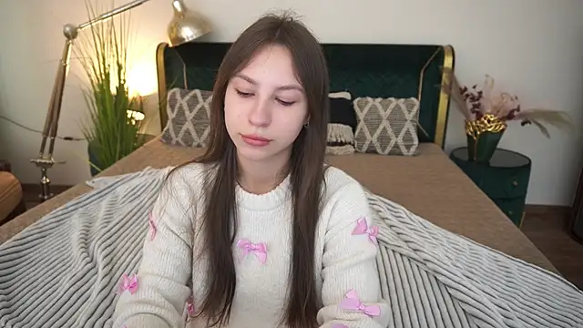 PaigePrado online show from 05/28/26, 06:10