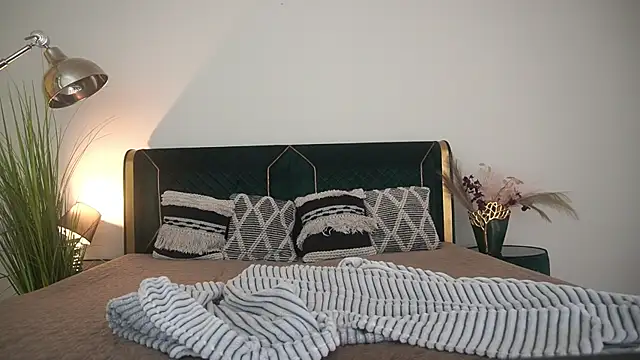PaigePrado online show from 06/20/26, 05:56