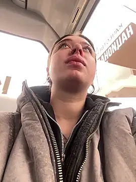 AlishaPrettyBlade online show from 04/16/26, 06:47