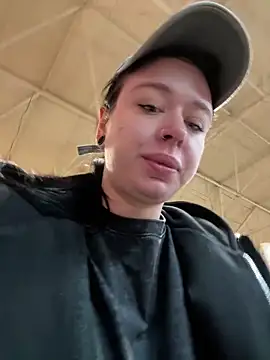 AlishaPrettyBlade online show from 04/05/26, 06:20