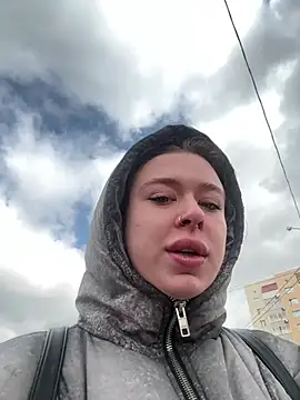 AlishaPrettyBlade online show from 04/06/26, 06:03