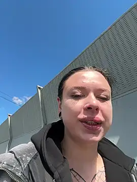AlishaPrettyBlade online show from 05/25/26, 04:45
