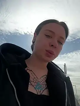 AlishaPrettyBlade online show from 04/08/26, 06:37