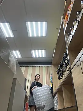 AlishaPrettyBlade online show from 12/16/25, 09:46