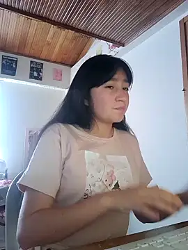 Arielle lov online show from 10/25/25, 01:34