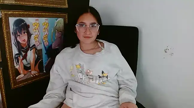Snapshot of Arielle_lov chatting on 03/08/25, 05:33 Arielle lov online show from 03/08/25, 05:33