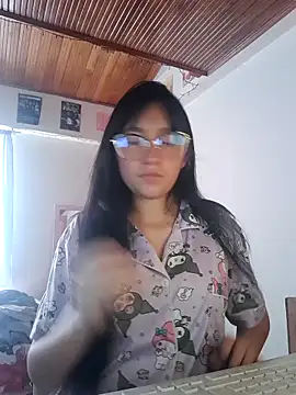 Arielle lov online show from 10/26/25, 04:40