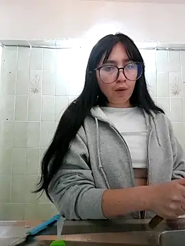 Arielle lov online show from 01/06/26, 02:15