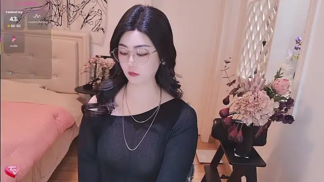 Tingdie online show from 10/27/25, 05:14