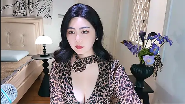 Tingdie online show from 09/28/25, 01:29