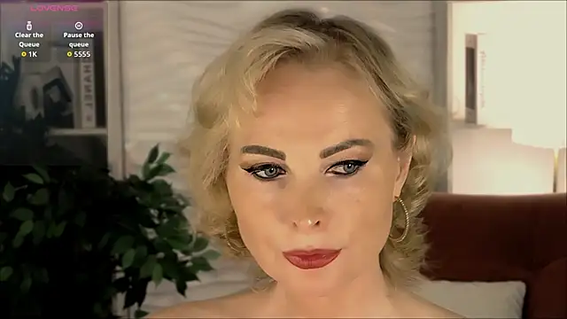 Sandra Kind online show from 10/24/25, 05:39