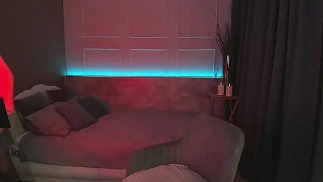 Snapshot of Sandra_Kind chatting on 03/14/25, 05:59 Sandra Kind online show from 03/14/25, 05:59