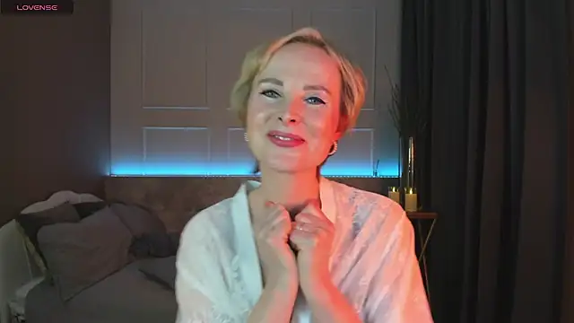 Snapshot of Sandra_Kind chatting on 03/01/25, 11:39 Sandra Kind online show from 03/01/25, 11:39