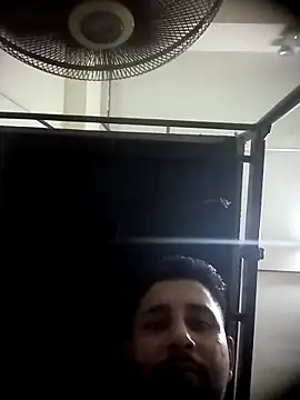 Snapshot of Sottkti chatting on 10/26/25, 07:03 Sottkti online show from 10/26/25, 07:03