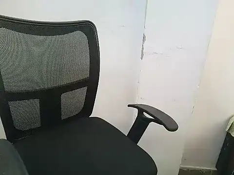 Snapshot of its_siya chatting on 07/10/26, 01:27 its siya online show from 07/10/26, 01:27