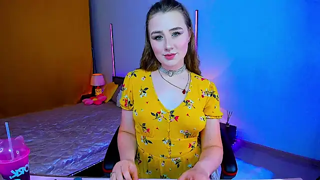 Snapshot of Sofia_beautifuul chatting on 06/11/26, 02:53 Sofia beautifuul online show from 06/11/26, 02:53