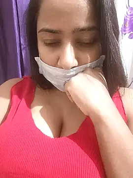 COZY ROZI online show from 12/16/25, 05:50