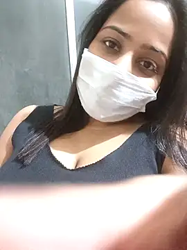 COZY ROZI online show from 11/14/25, 05:05