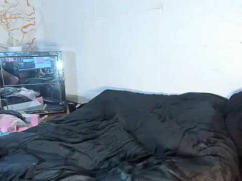 Danny Luxx online show from 04/14/26, 03:22