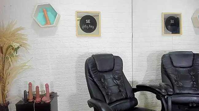 Snapshot of Danny_Luxx chatting on 03/21/25, 11:34 Danny Luxx online show from 03/21/25, 11:34