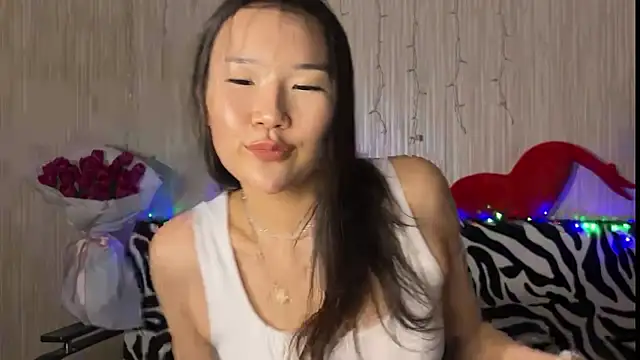 Snapshot of Asian_Vi chatting on 03/11/25, 05:13 Asian Vi online show from 03/11/25, 05:13