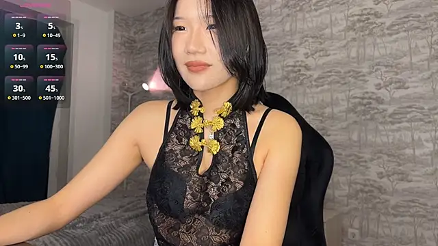 Asian Vi online show from 05/13/26, 06:37