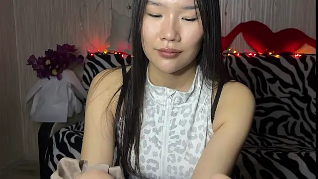 Snapshot of Asian_Vi chatting on 03/14/25, 07:12 Asian Vi online show from 03/14/25, 07:12