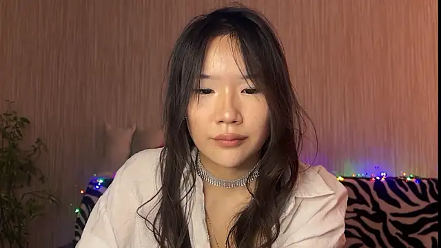 Snapshot of Asian_Vi chatting on 03/09/25, 08:07 Asian Vi online show from 03/09/25, 08:07
