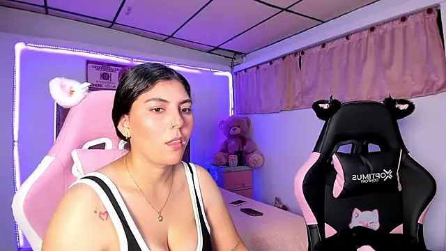 Cristal Smith20 online show from 04/03/26, 01:23