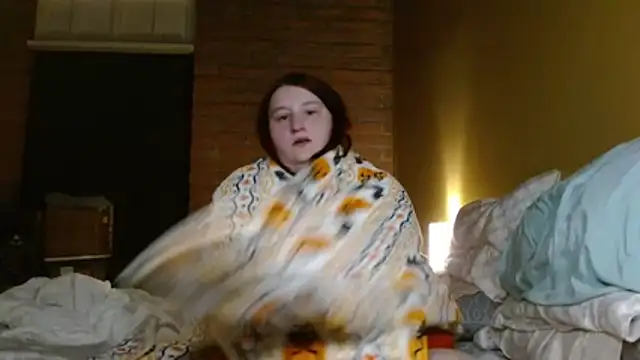 BubblyMoonie online show from 12/21/25, 02:03