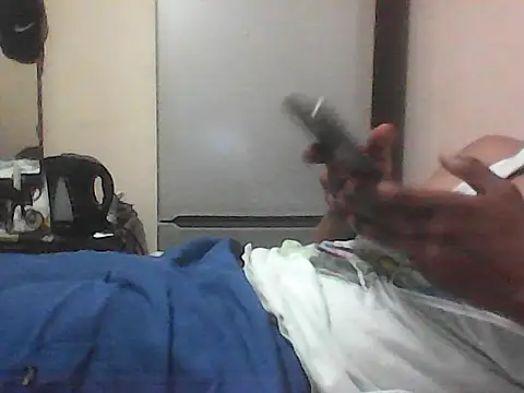 Snapshot of TwistedR chatting on 01/11/26, 12:39 TwistedR online show from 01/11/26, 12:39