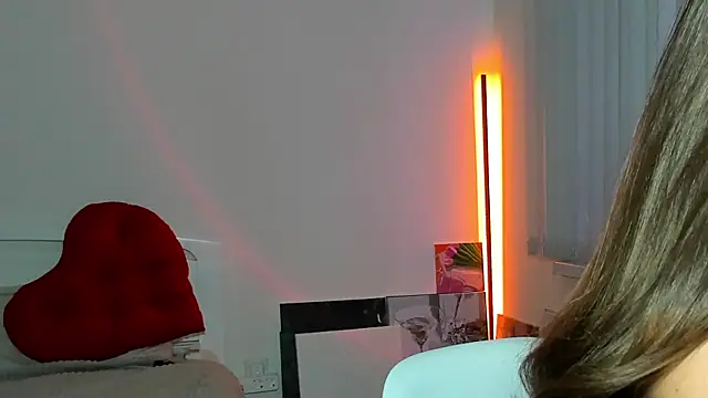 Snapshot of Andrea_tasty chatting on 05/23/26, 04:39 Andrea tasty online show from 05/23/26, 04:39