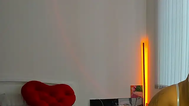 Snapshot of Andrea_tasty chatting on 05/24/26, 03:56 Andrea tasty online show from 05/24/26, 03:56